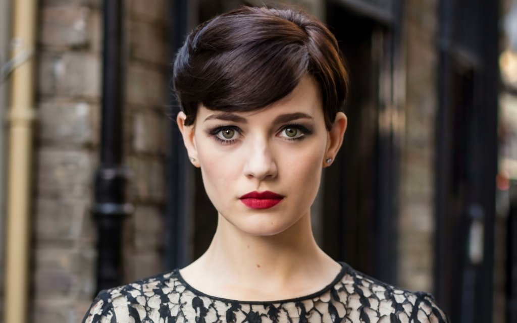 Classic Pixie vintage hairstyle with a Twist