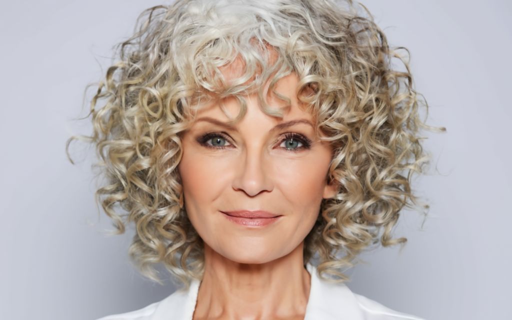 Curly Crop haircut for women 60
